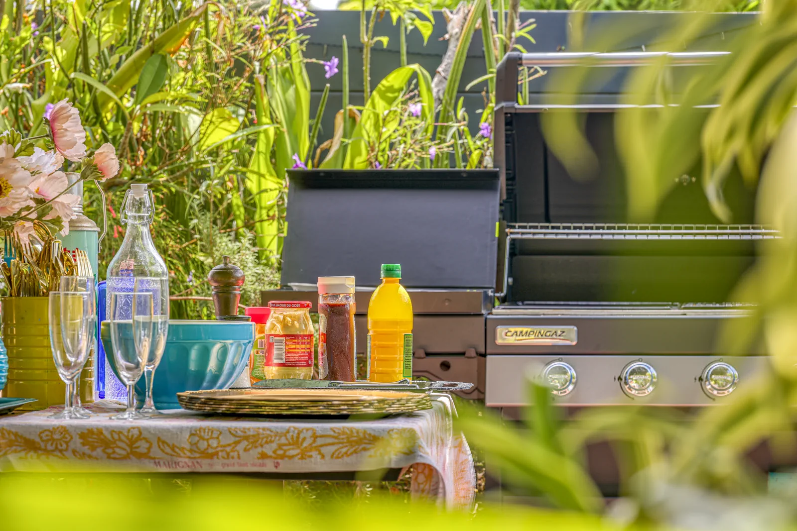 Coin Barbecue terrasse extérieur du Lelaleu Appartement T2